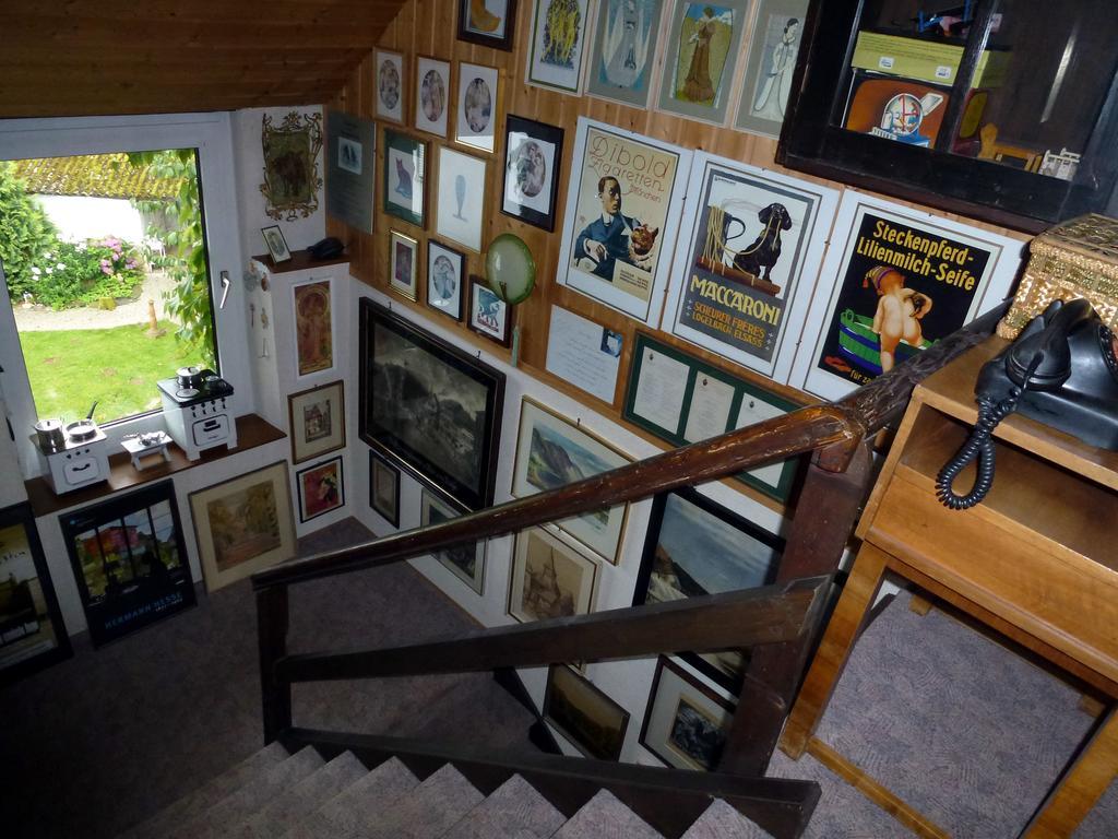 Romantikzimmer Im Antiquariat Sonnschied Kültér fotó